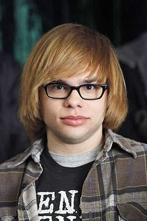 Charlie Saxton