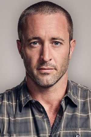 Alex O'Loughlin