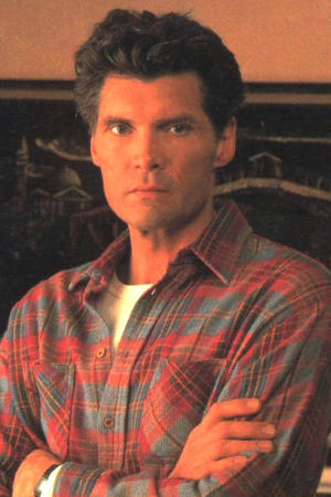 Everett McGill