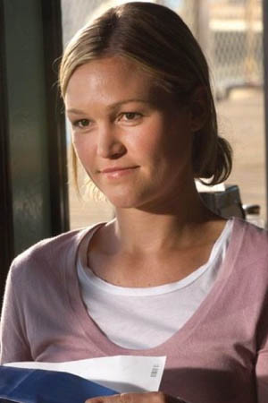 Julia Stiles