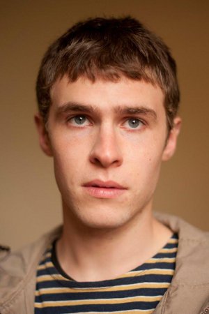 Iain De Caestecker