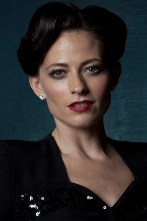 Lara Pulver