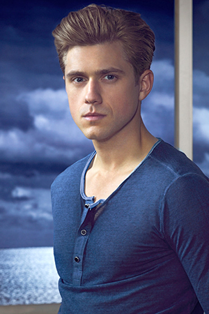 Aaron Tveit