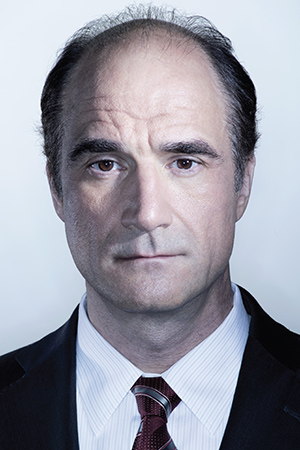 Elias Koteas