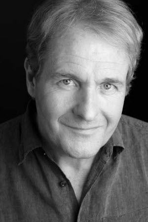 Robert Bathurst