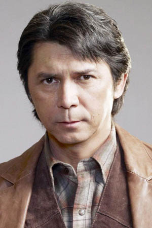 Lou Diamond Phillips
