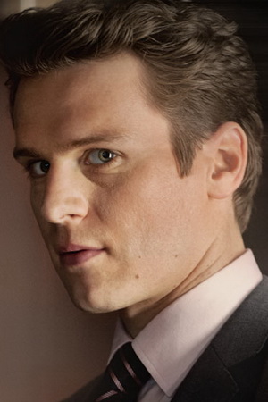 Jonathan Groff