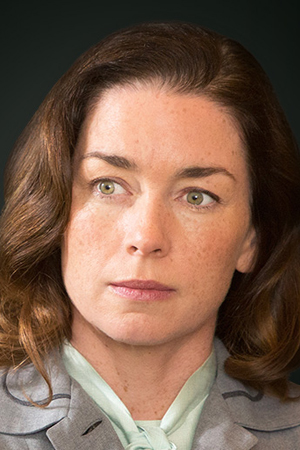 Julianne Nicholson