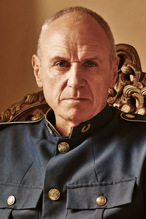 Alan Dale