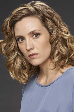 Evelyne Brochu