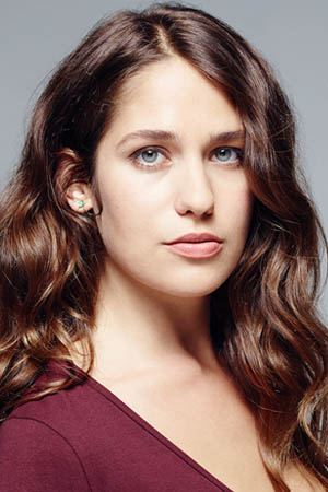 Lola Kirke