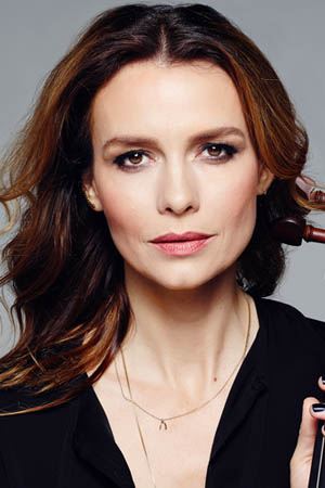 Saffron Burrows