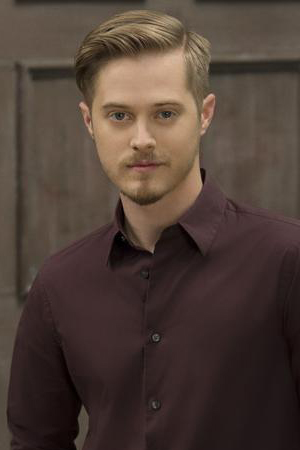 Lucas Grabeel
