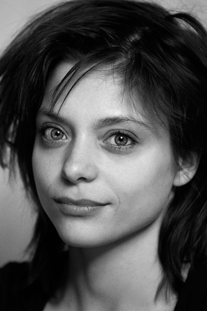 Lizzie Brocheré