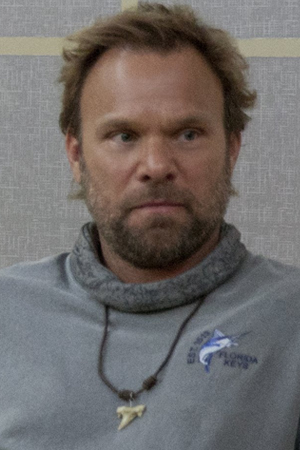 Norbert Leo Butz