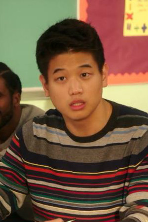Ki Hong Lee