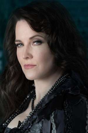 Lucy Lawless
