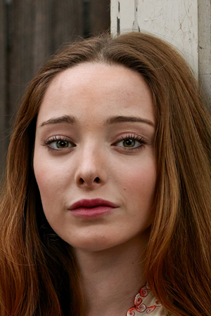 Emma Dumont