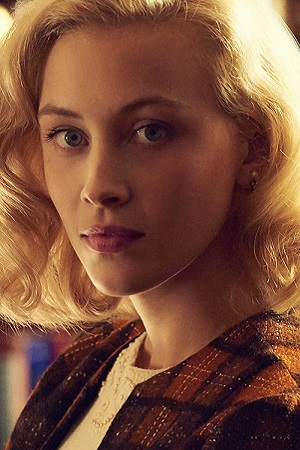 Sarah Gadon