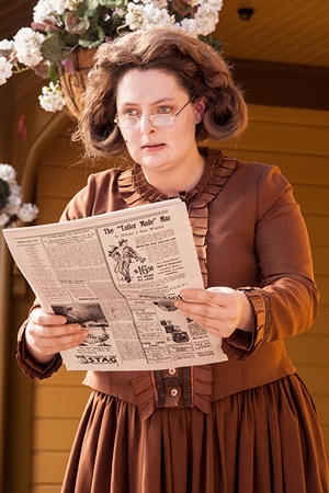 Lauren Ash