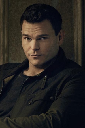 Josh Helman