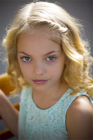Hannah R. Loyd