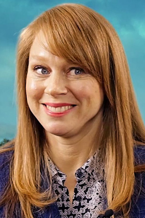 Hayley McElhinney