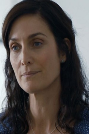 Carrie-Anne Moss