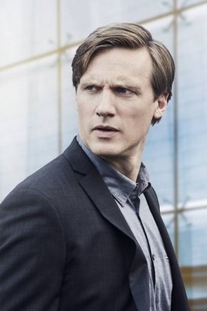 Teddy Sears