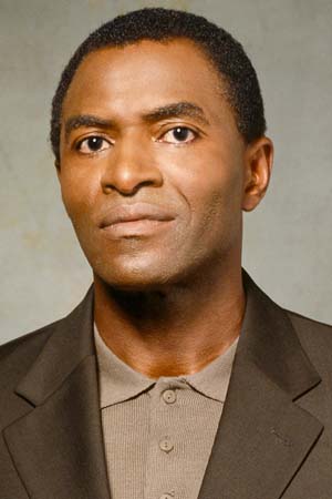Carl Lumbly