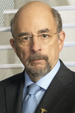 Richard Schiff