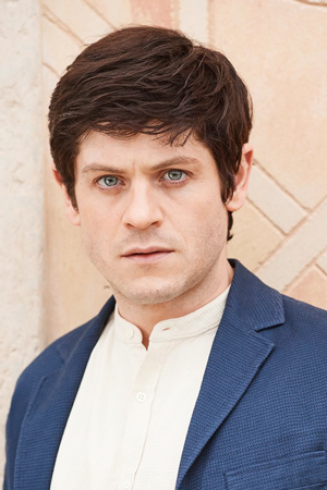 Iwan Rheon