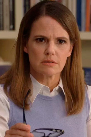 Suzanne Cryer