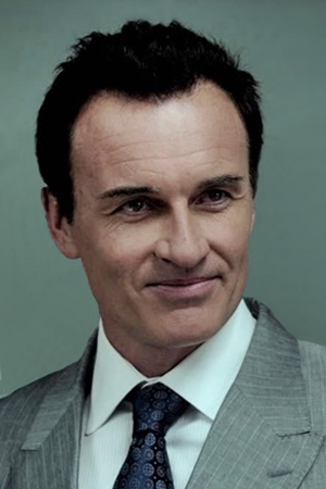 Julian McMahon