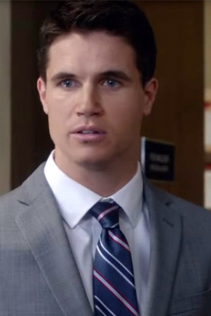 Robbie Amell