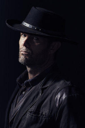 Garret Dillahunt