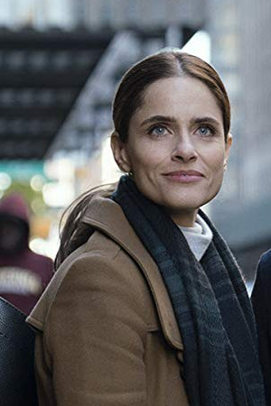 Amanda Peet