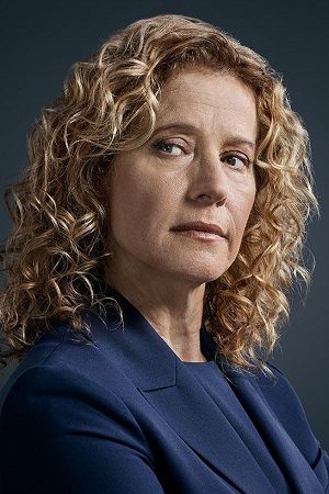 Nancy Travis