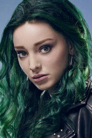 Emma Dumont