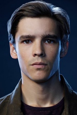 Brenton Thwaites