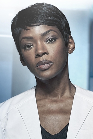 Caroline Chikezie