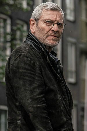 Tchéky Karyo