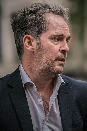 Tom Hollander