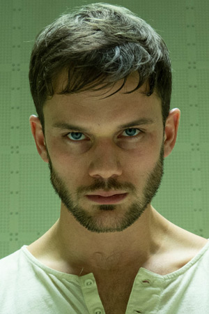Jeremy Irvine