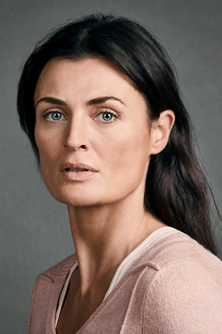 Lyne Renée