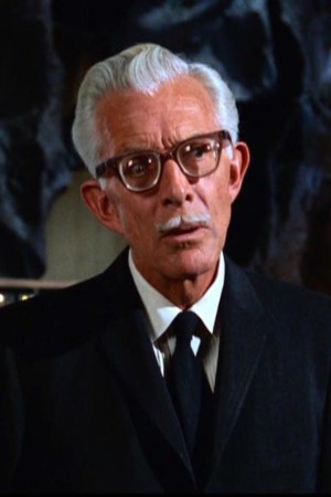 Alan Napier