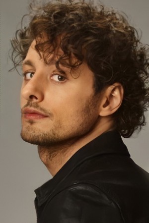Michael Vlamis