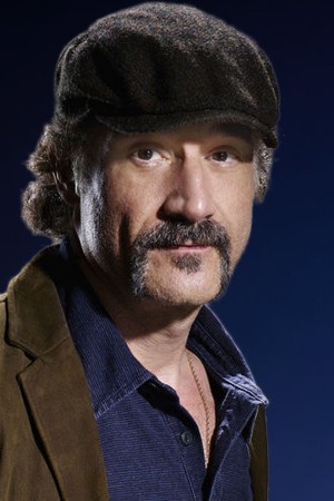 Elias Koteas
