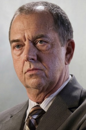 Gregory Itzin