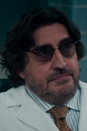 Alfred Molina
